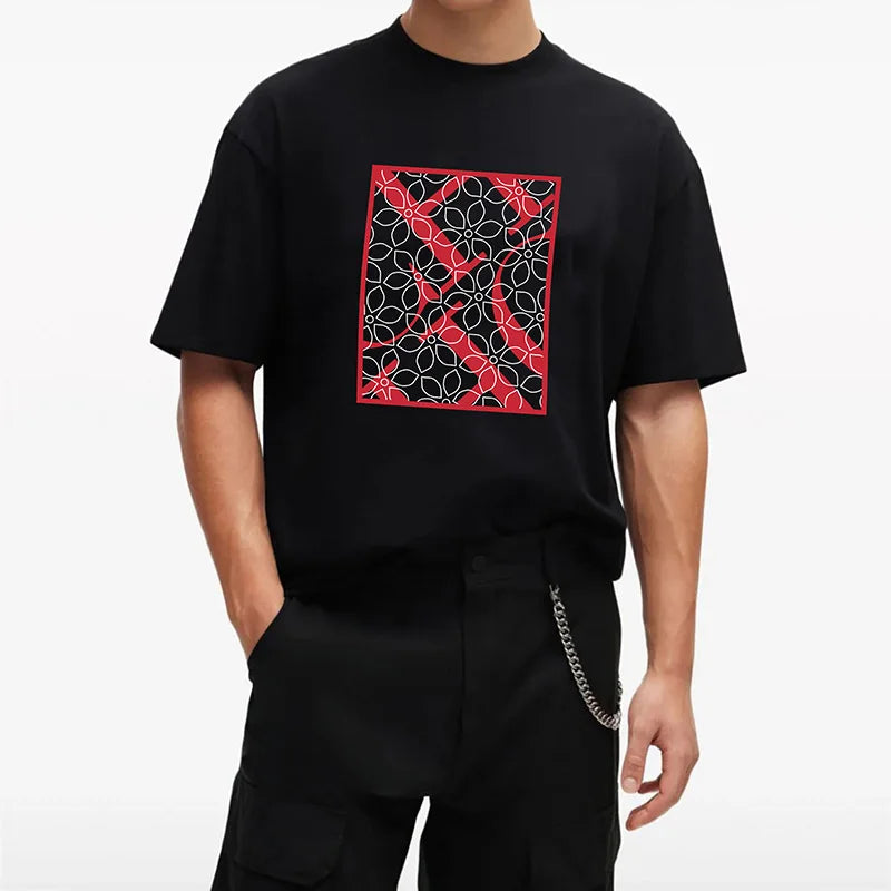 Miesten musta kuviollinen T-paita