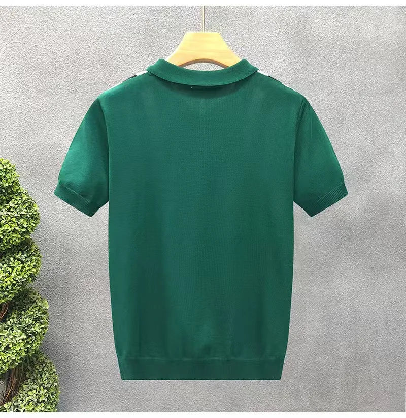 Kesäinen neulottu miesten poolopaita