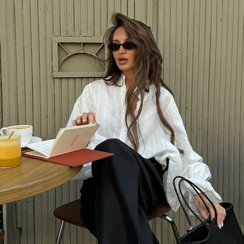 Pitkähihainen suora kevätpaita pystykauluksella